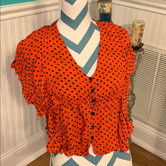 Cupshe Tops - NWOT cupshe polkadot ruffle shirt size small